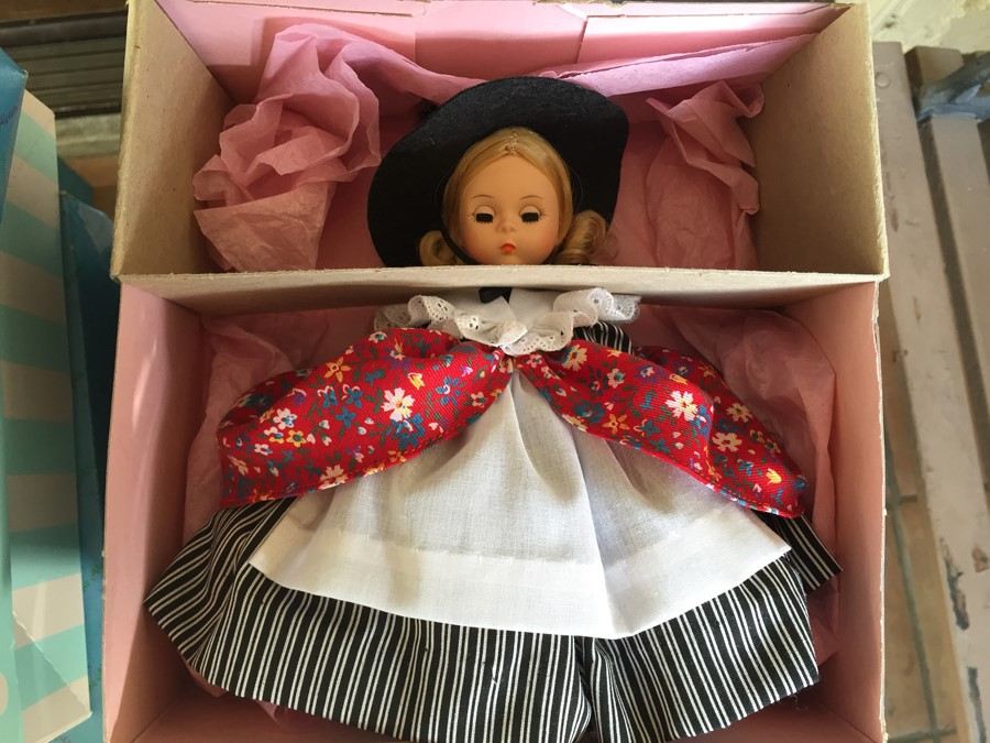 HUGE Vintage Madame Alexander Doll Collection in Original Boxes - 40 Dolls! [Photo 47]