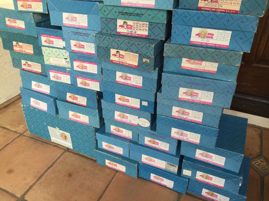 HUGE Vintage Madame Alexander Doll Collection in Original Boxes - 40 Dolls! [Photo 5]