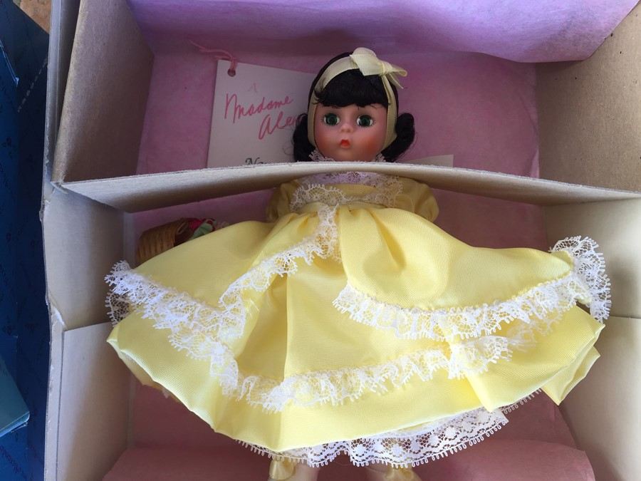 HUGE Vintage Madame Alexander Doll Collection in Original Boxes - 40 Dolls! [Photo 86]