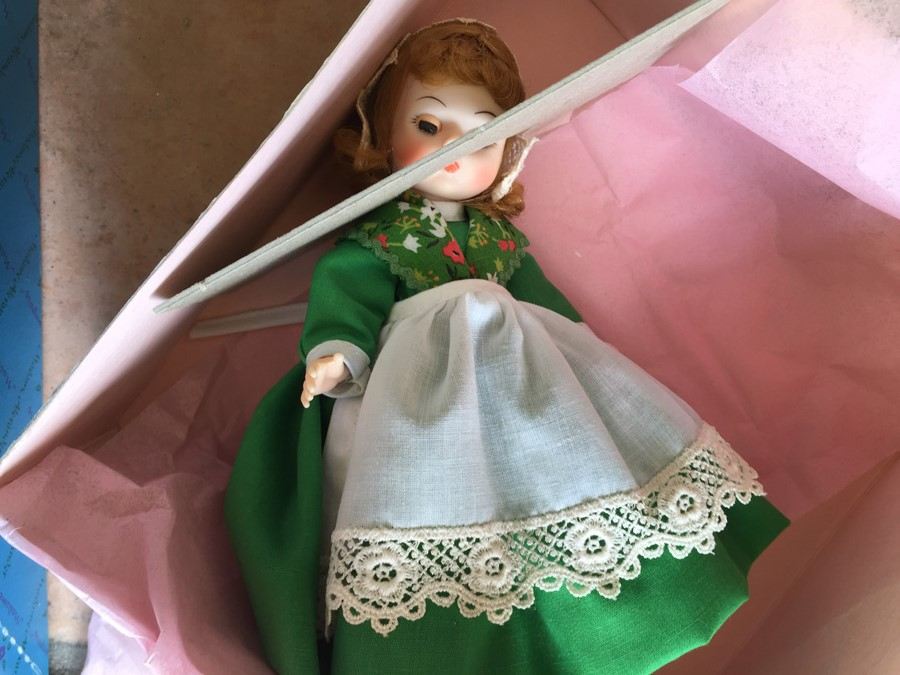 HUGE Vintage Madame Alexander Doll Collection in Original Boxes - 40 Dolls! [Photo 60]