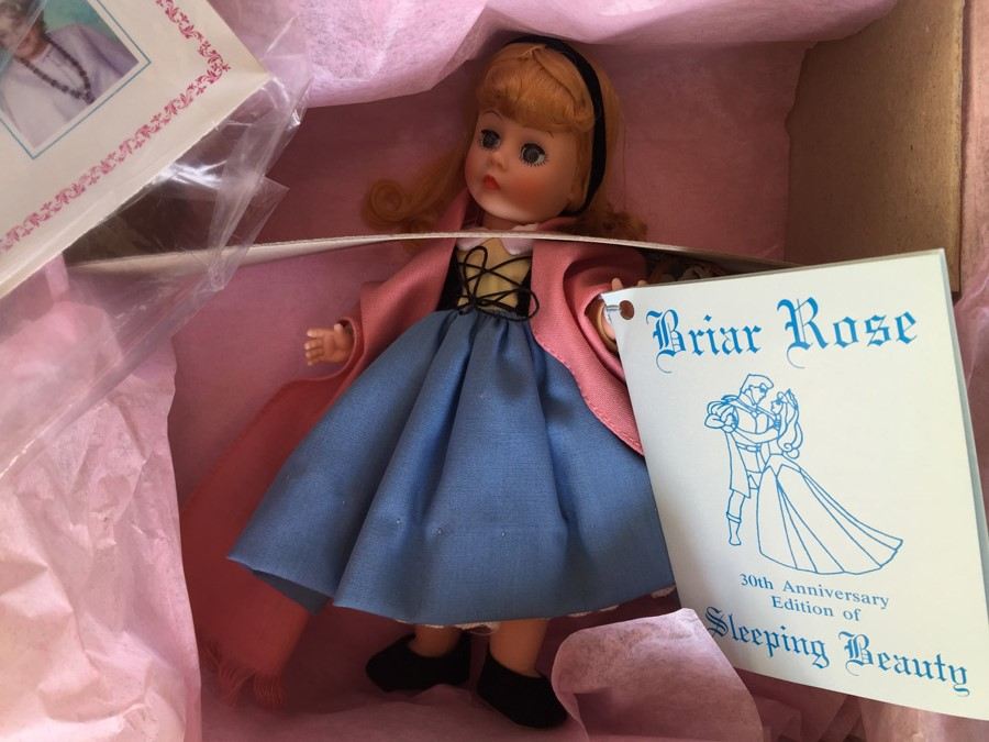 HUGE Vintage Madame Alexander Doll Collection in Original Boxes - 40 Dolls! [Photo 3]