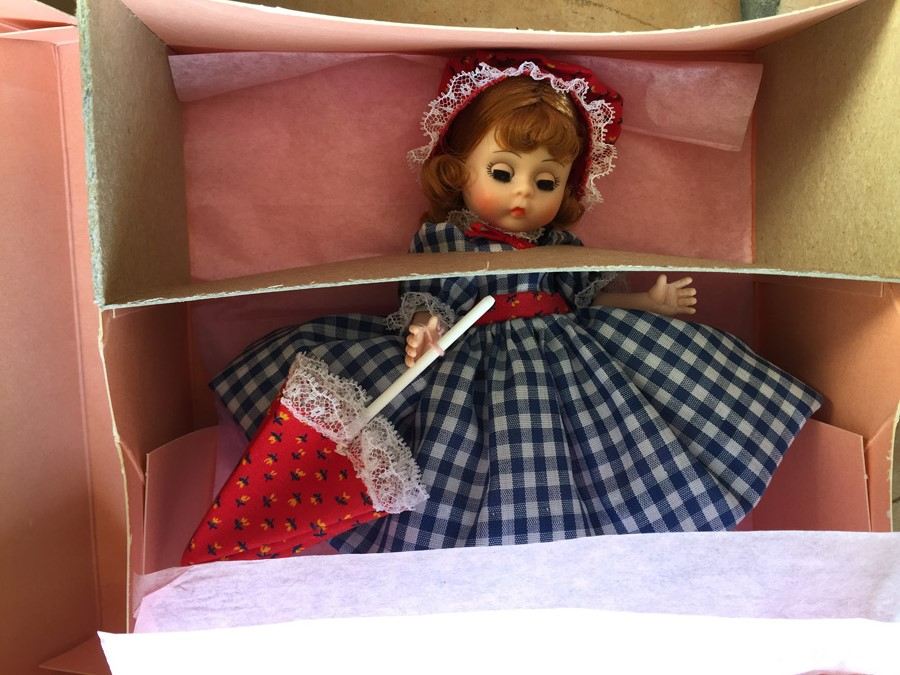 HUGE Vintage Madame Alexander Doll Collection in Original Boxes - 40 Dolls! [Photo 71]