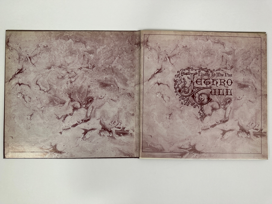 Jethro Tull Living In The Past Vinyl Record [Photo 2]
