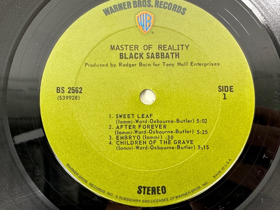Black Sabbath Master Of Reality Vinyl Record [Photo 4]