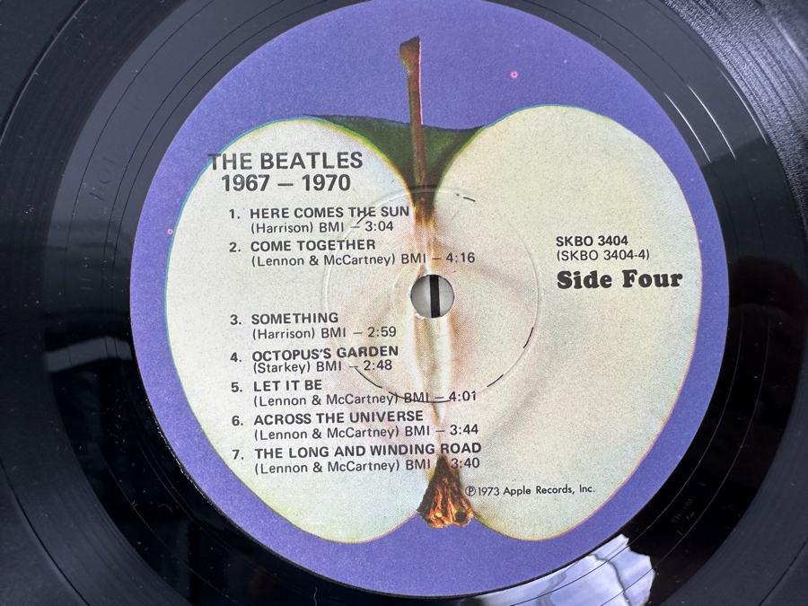 The Beatles / 1967-1970 Vinyl Record [Photo 6]