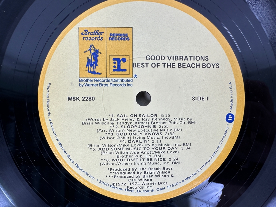 Best Of The Beach Boys Good Vibrations Vinyl Record [Photo 4]