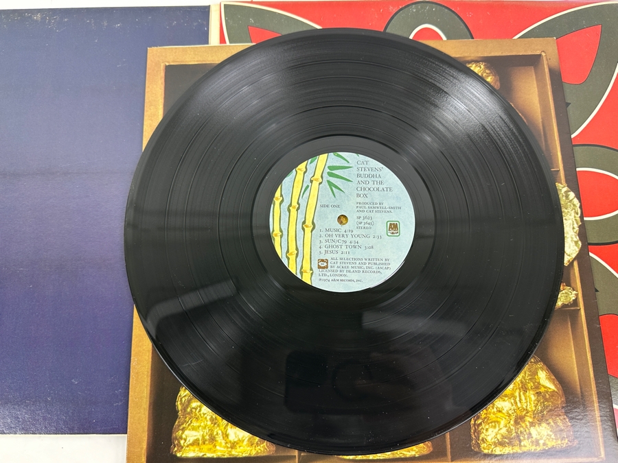 Cat Stevens Buddha And The Chocolate Box & Foreigner Vinyl Records [Photo 5]
