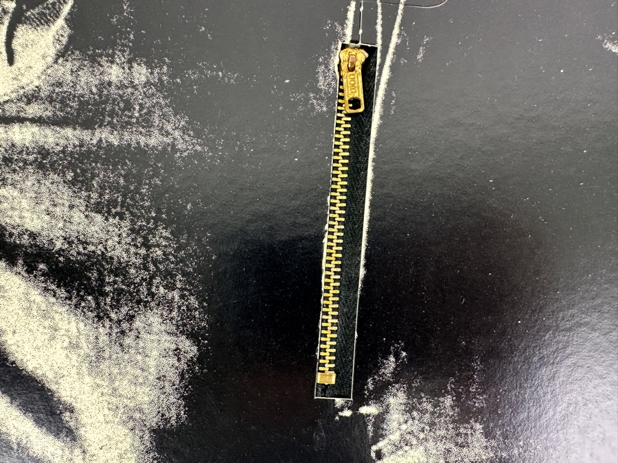 The Rolling Stones Sticky Fingers Vinyl Record COC 59100 With Original Andy Warhol Designed Working Jean Zipper [Photo 2]