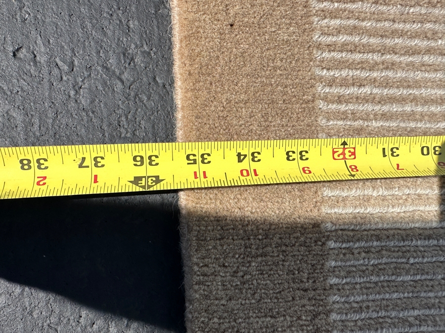 Wool Runner Rug 36' X 166' [Photo 5]
