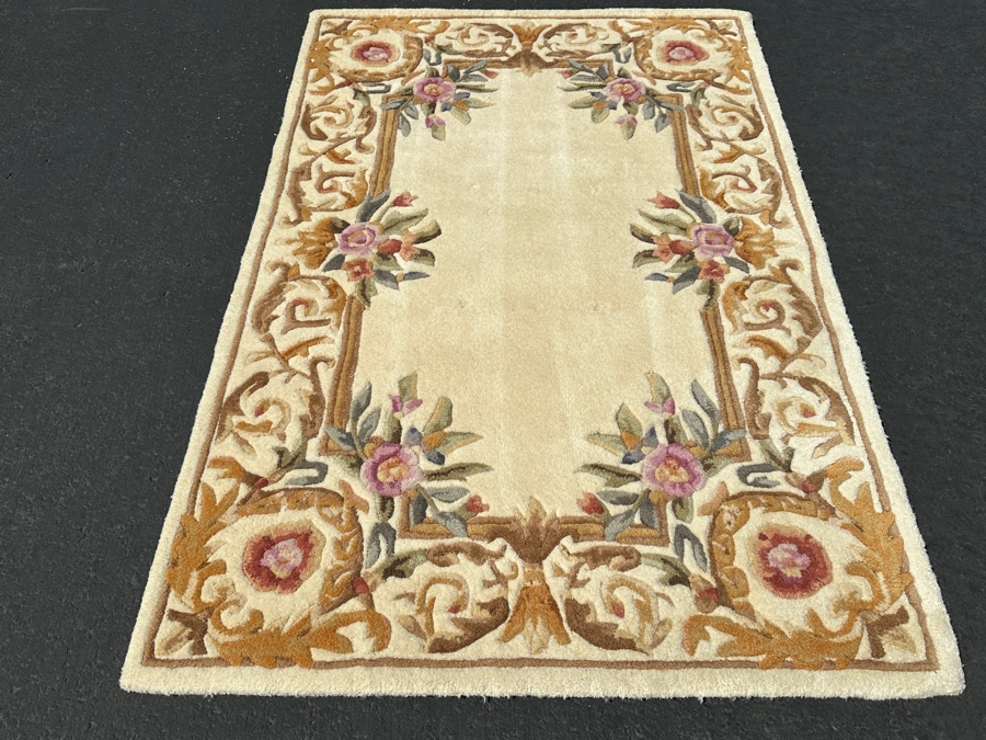 Wool Area Rug 42.5 X 65 [Photo 3]