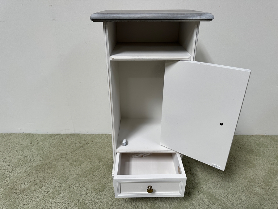 Domus Mobili Cabinet Made In Italy 14W X 12D X 29H [Photo 4]