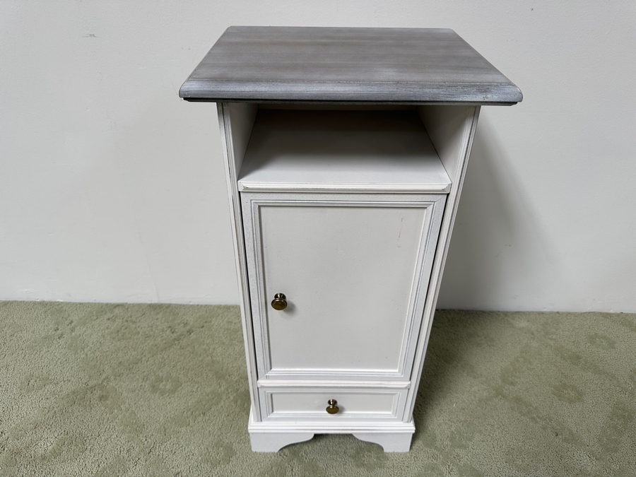 Domus Mobili Cabinet Made In Italy 14W X 12D X 29H [Photo 3]