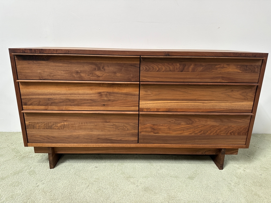 Room & Board Wooden 6-Drawer Chest Of Drawers Dresser 60W X 21D X 32H [Photo 3]