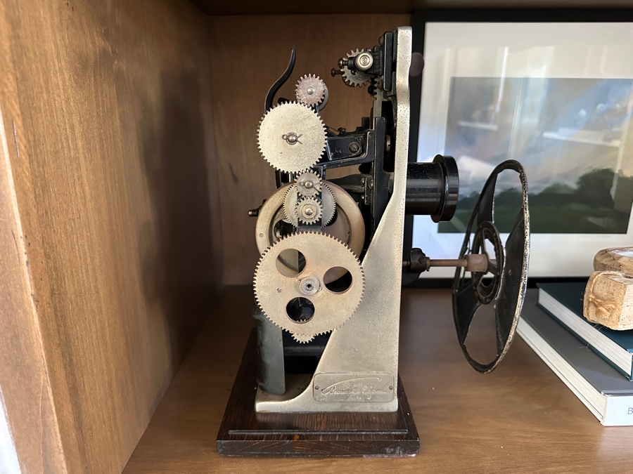 Antique Edison Projecting Kinetoscope Model Type B 1903 Patent Date From The Motion Picture Patents Company Serial Number 2515 'Underwriters Model' 11W X 11D X 14.5H [Photo 10]