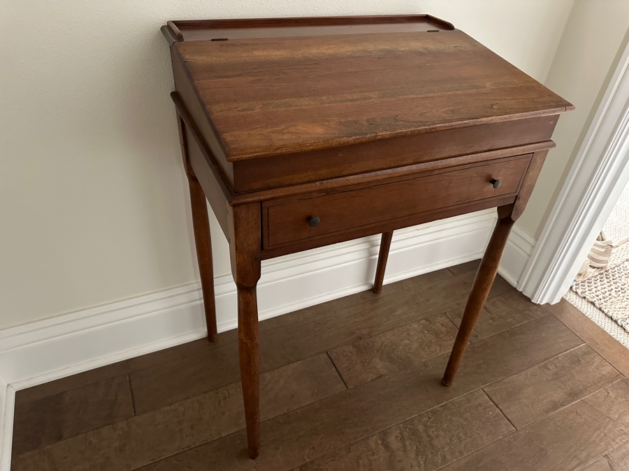 Vintage Slant Front Schoolmaster Teacher Desk Shaker Reproduction By Old Bennington Woodcrafters 22.5W X 17D X 32H [Photo 7]