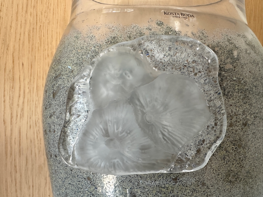 Kosta Boda 'Fossil' Art Glass Vase Designed By Kjell Engman 11'H [Photo 3]