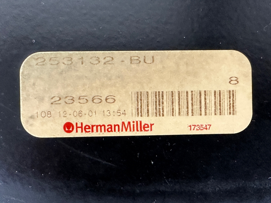 Just Added - Herman Miller Aeron Chair Retails $999 [Photo 8]