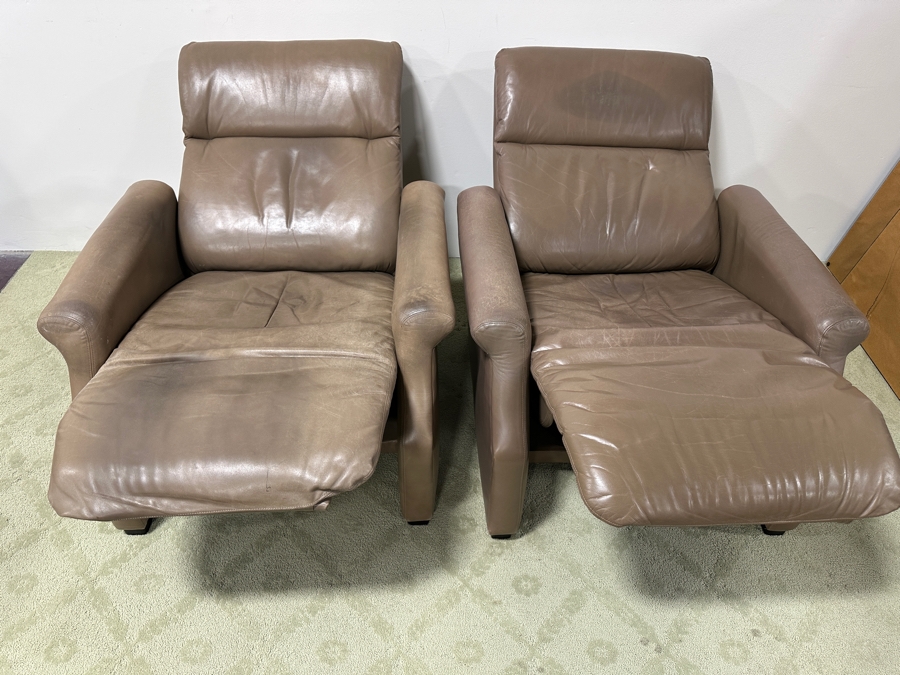 Just Added - Pair Of Thayer Coggin Leather Recliner Chairs 35W X 36D X 38H [Photo 9]