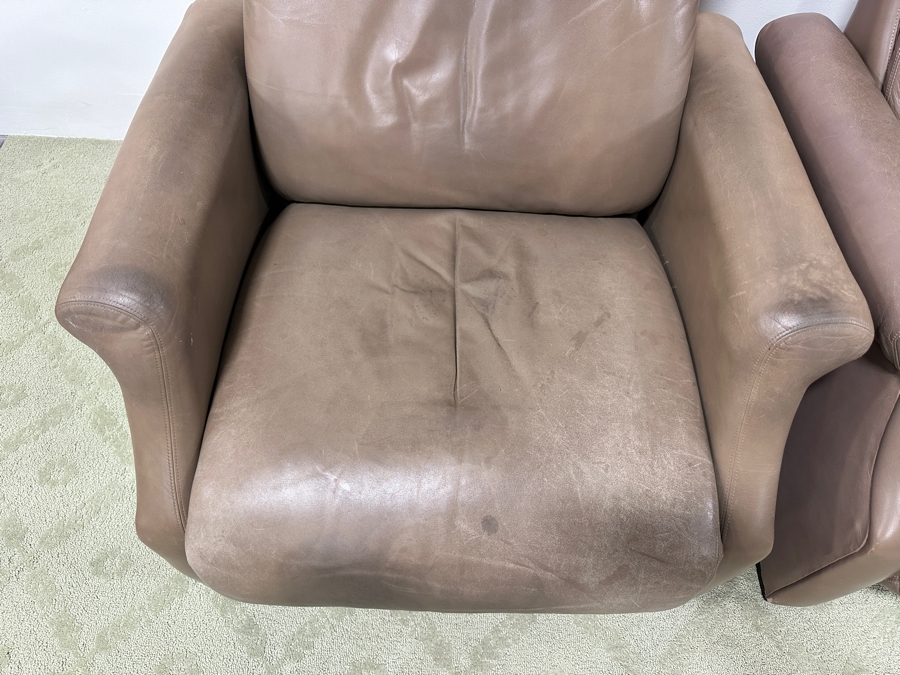 Just Added - Pair Of Thayer Coggin Leather Recliner Chairs 35W X 36D X 38H [Photo 6]