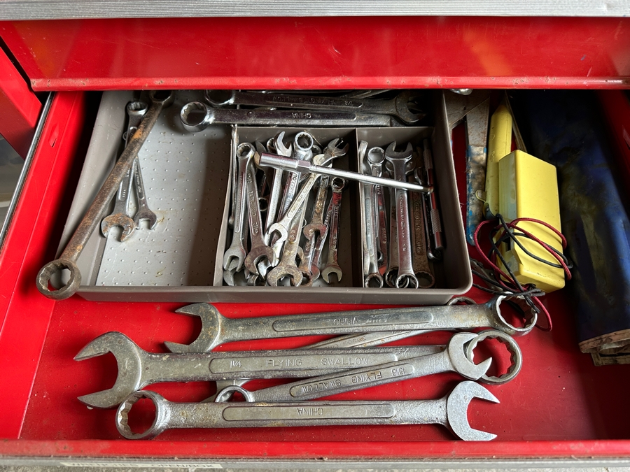 Just Added - Rolling Metal Toolbox Filled With Various Tools - See Photos [Photo 13]