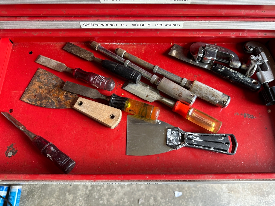 Just Added - Rolling Metal Toolbox Filled With Various Tools - See Photos [Photo 7]