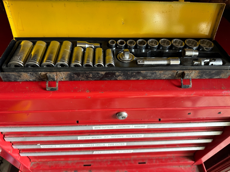 Just Added - Rolling Metal Toolbox Filled With Various Tools - See Photos [Photo 2]