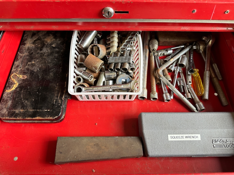 Just Added - Rolling Metal Toolbox Filled With Various Tools - See Photos [Photo 12]
