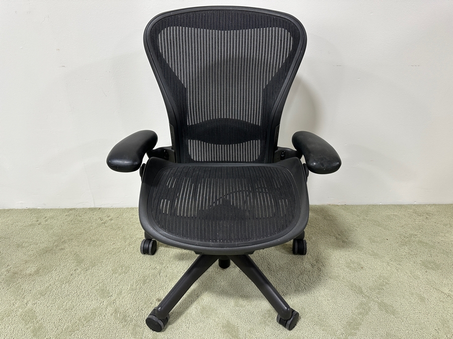 Just Added - Herman Miller Aeron Chair Retails $999 [Photo 3]
