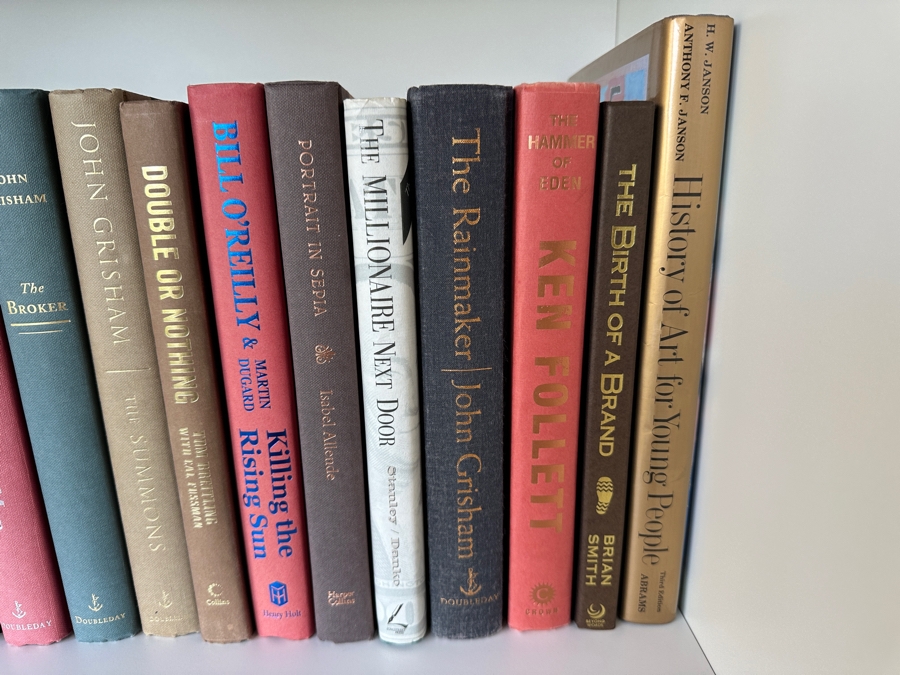Just Added - Hardcover Book Lot Featuring First Edition Books By John Grisham [Photo 3]