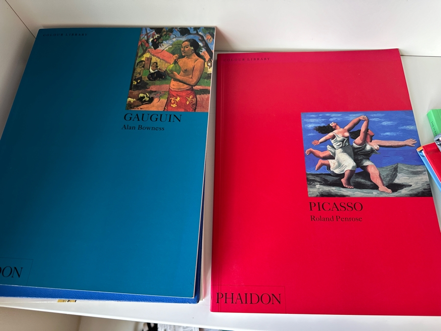 Just Added - Hardcover Book Lot Featuring First Edition Books By John Grisham [Photo 9]