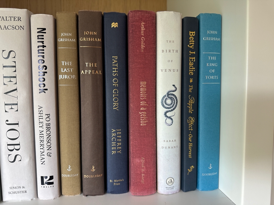 Just Added - Hardcover Book Lot Featuring First Edition Books By John Grisham [Photo 4]