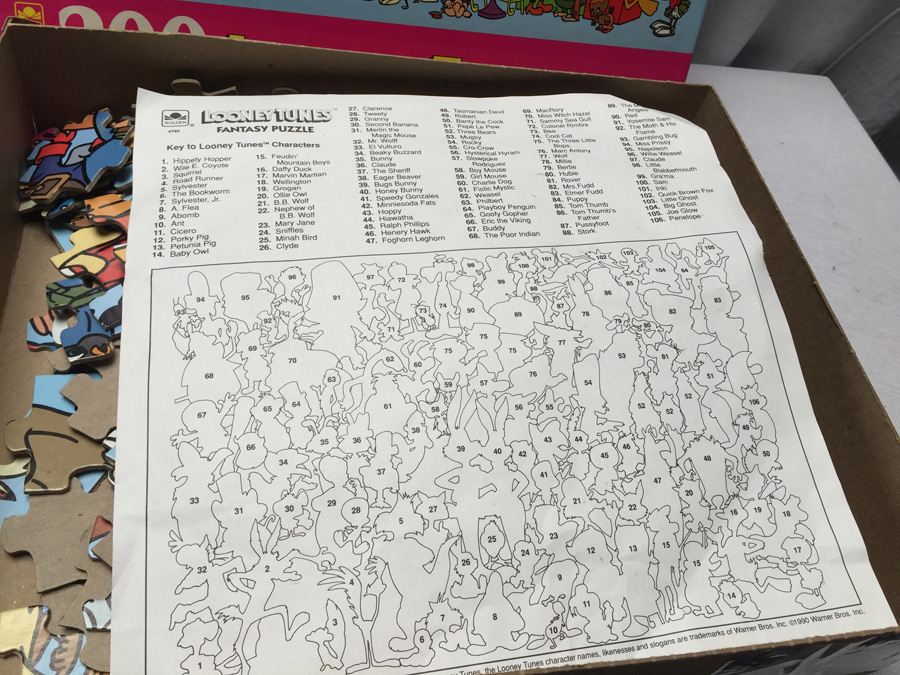 Looney Tunes Puzzle - Pieces Not Counted [Photo 3]