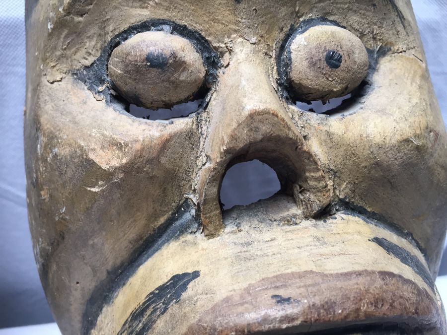 Pair of Vintage Bali Masks [Photo 13]