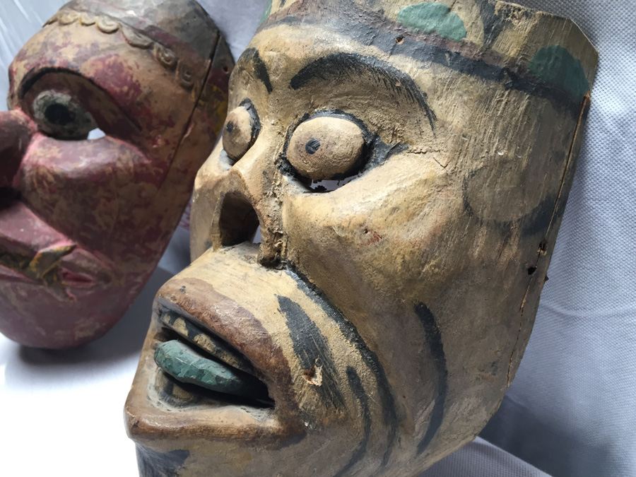 Pair of Vintage Bali Masks [Photo 17]