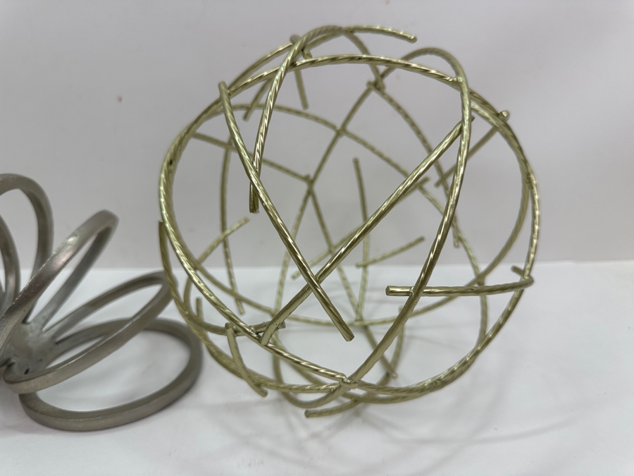 Just Added - Pair Of Decorative Metal Sculptures [Photo 2]