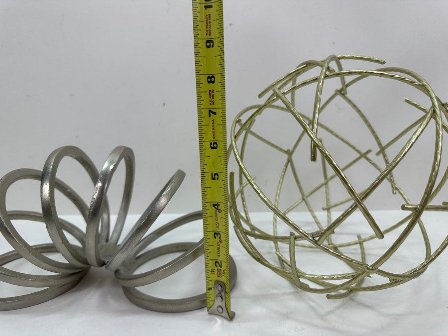 Just Added - Pair Of Decorative Metal Sculptures [Photo 4]