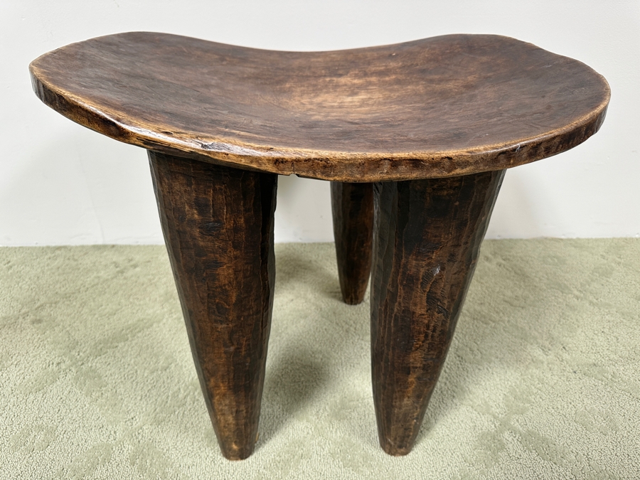 Just Added - Large Vintage Hand Carved One-Piece African Senufo Stool 25'W X 22.5'D X 22'H Estimate $1,000 [Photo 6]