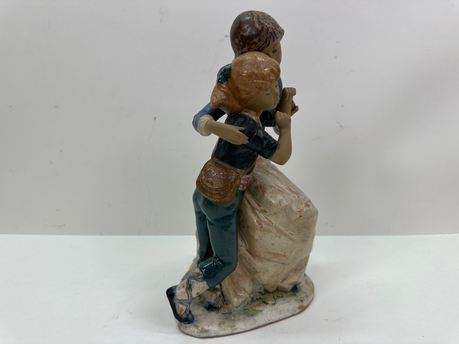 Just Added - Vintage Nadal Porcelain Figurine 10.5'H [Photo 3]
