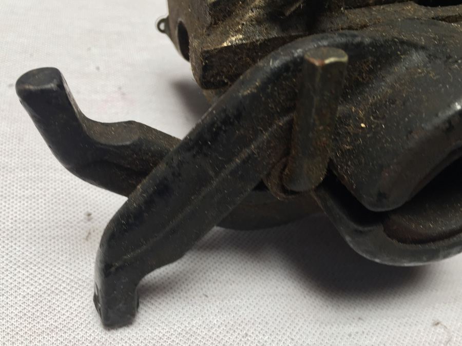 Vintage Yankee Corkscrew Press Collectible - Needs a Good Cleaning [Photo 9]