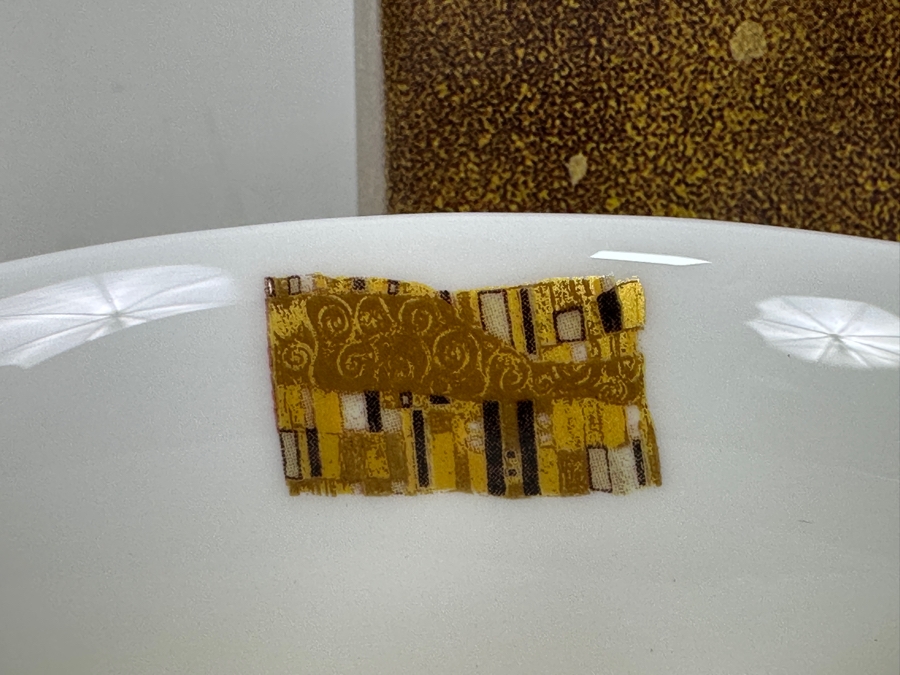 Just Added - New McIntosh Gustav Klimt - The Kiss Fine Bone China 2 Piece Coffee Cup Mug Set With Box [Photo 4]