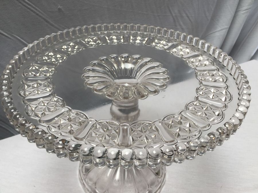 Footed Cake Stand [Photo 4]