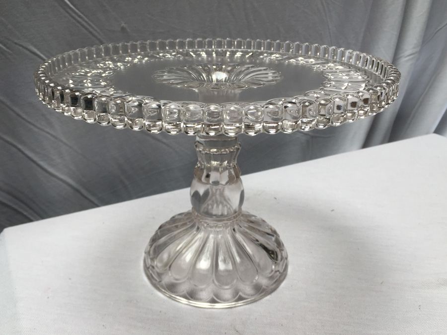 Footed Cake Stand [Photo 1]