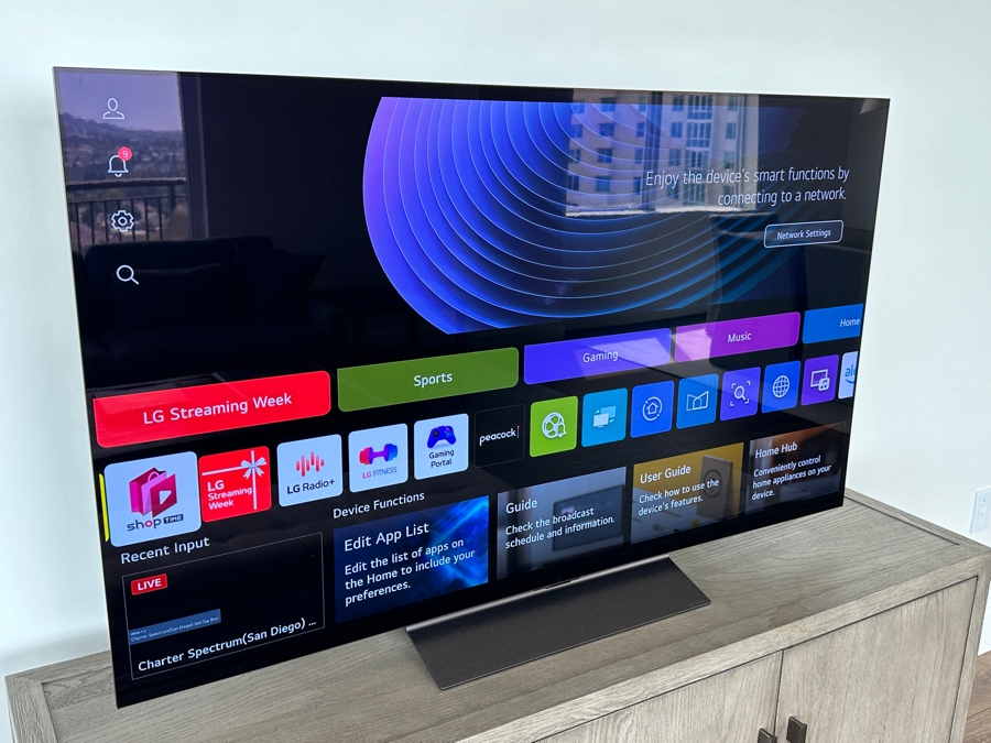 LG 2024 55' OLED Evo 55C4 4K Smart TV With Original Box [Photo 3]