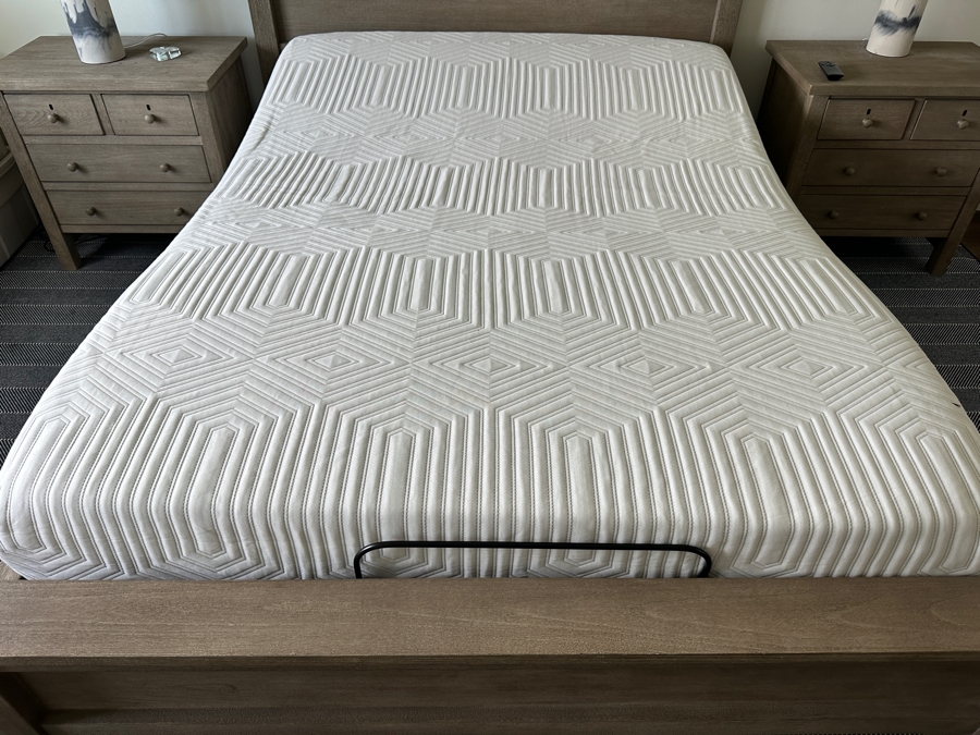 Pottery Barn Queen Bed 68.5W X 87.5L X 50H With Casper Snug Mattress 57 X 77 And Ease Adjustable Bed  [Photo 3]
