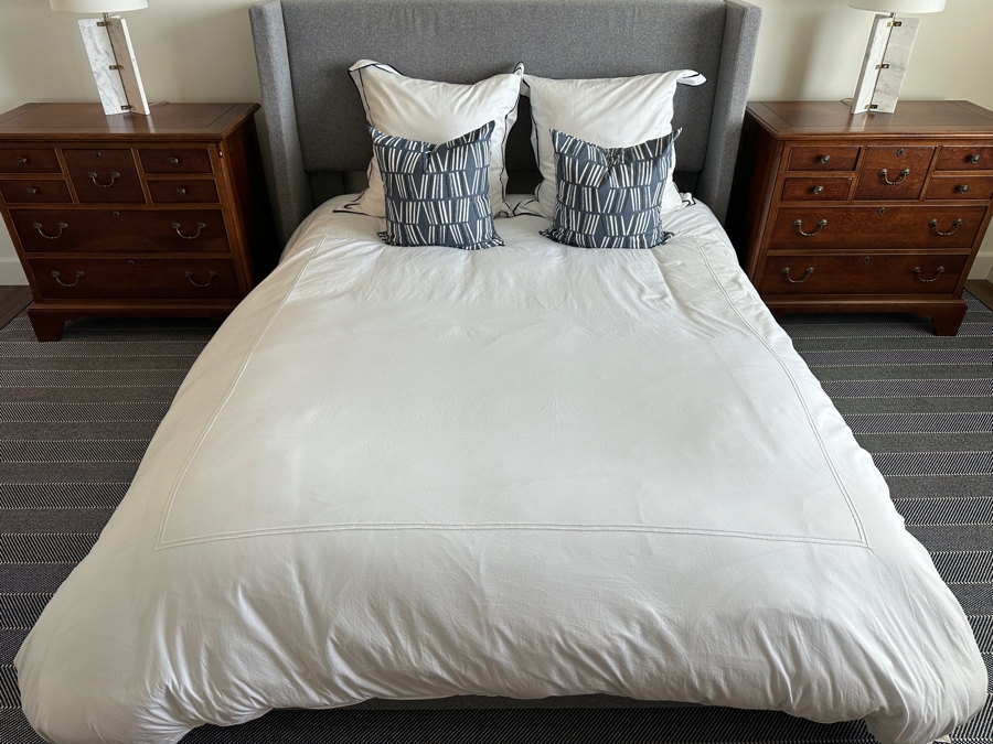 Just Added - Pottery Barn Upholstered Headboard Bed Frame 64W X 84D X 47H With Casper Snug Queen Size Mattress 60 X 80 [Photo 3]