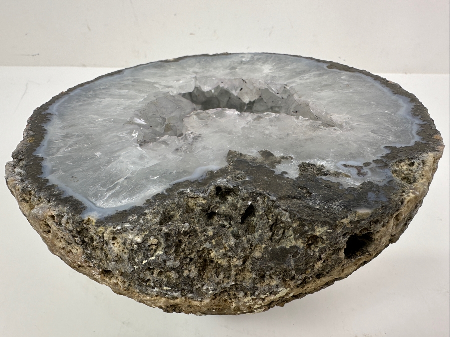 Large Polished Geode Half 7W [Photo 6]