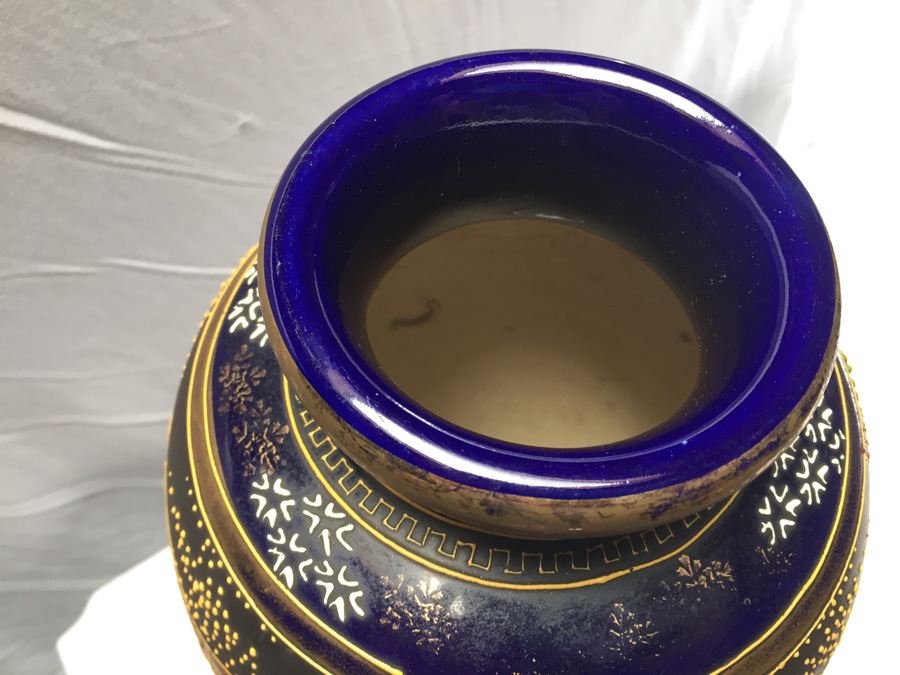 Japanese Pottery Vase Made Into Table Lamp [Photo 17]