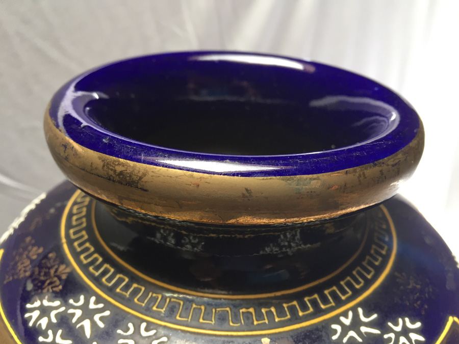 Japanese Pottery Vase Made Into Table Lamp [Photo 3]