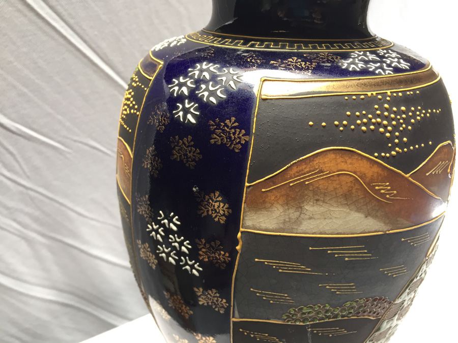 Japanese Pottery Vase Made Into Table Lamp [Photo 8]