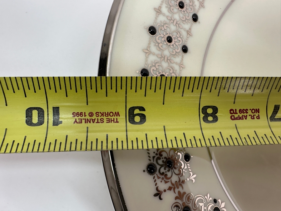 (12) Lenox Solitaire Dimension Collection 9 3/8'W Porcelain Plates Retails $600 [Photo 6]